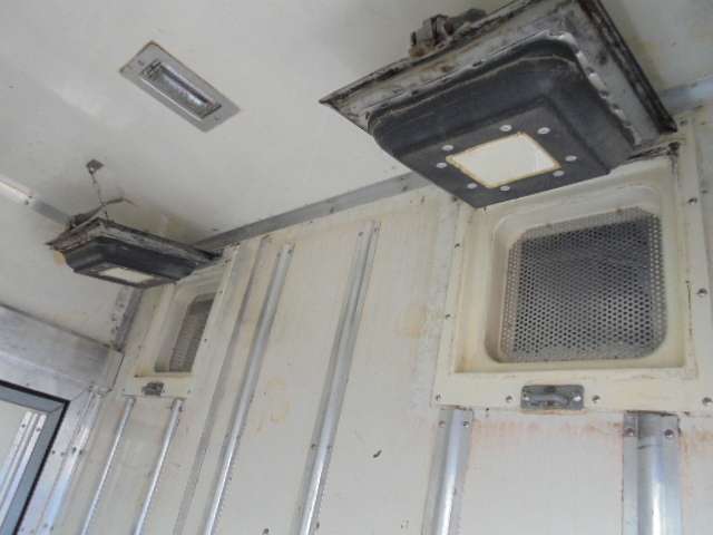 Mitsubishi Fuso Canter 7