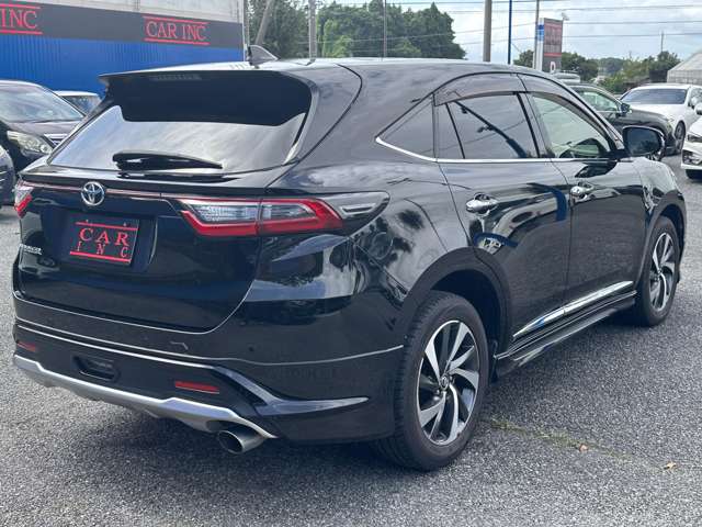 Toyota Harrier 10
