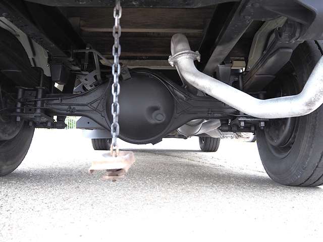 Isuzu Elf 11