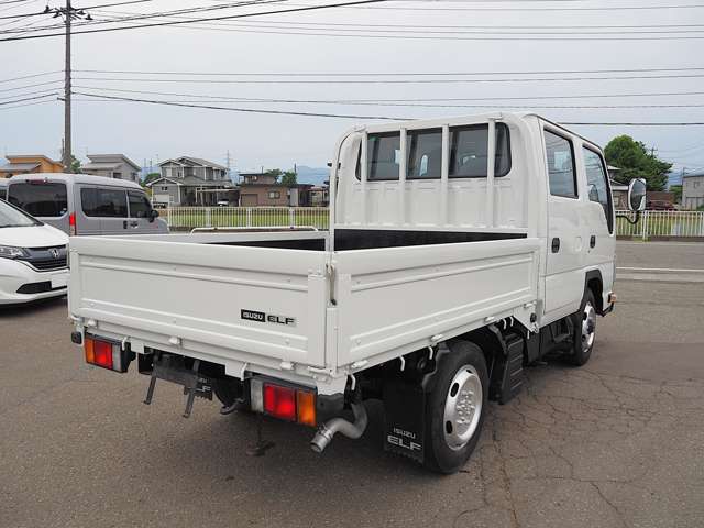 Isuzu Elf 8