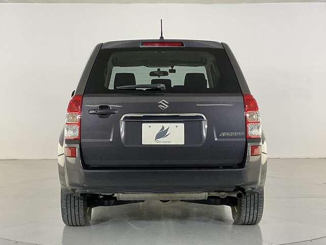 Suzuki Escudo 9