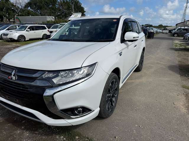 Mitsubishi Outlander PHEV 6