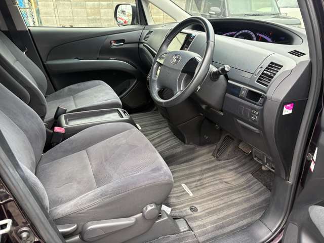 Toyota Estima 9