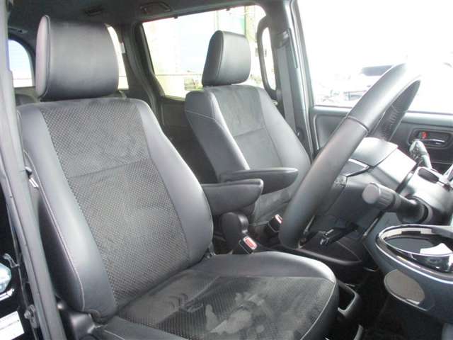 Toyota Voxy 6