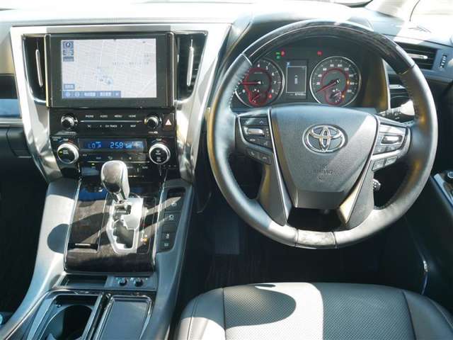 Toyota Alphard 10