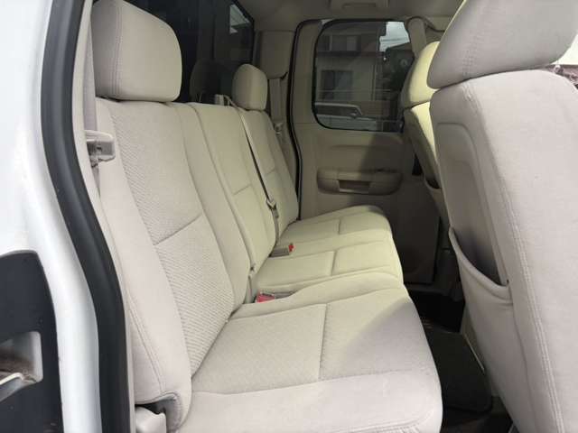 Chevrolet Silverado 12