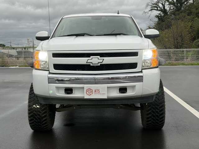 Chevrolet Silverado 4