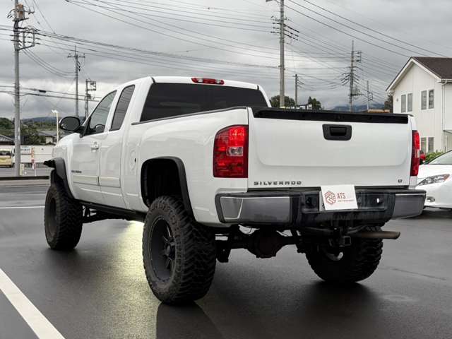 Chevrolet Silverado 9