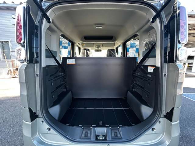 Suzuki Spacia Base 8