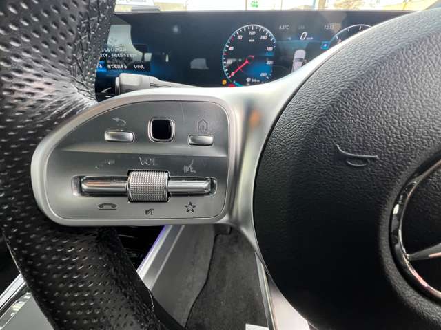 Mercedes-Benz GLB 11