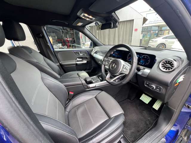 Mercedes-Benz GLB 4