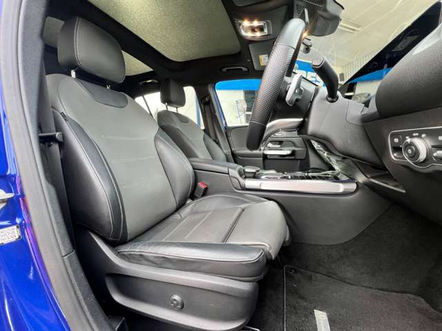 Mercedes-Benz GLB 8