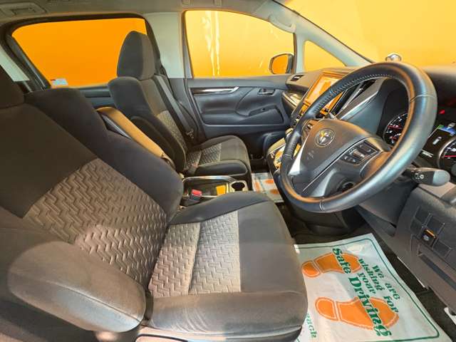 Toyota Alphard 7