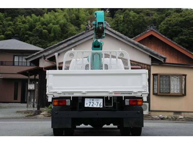Hino Dutro 12