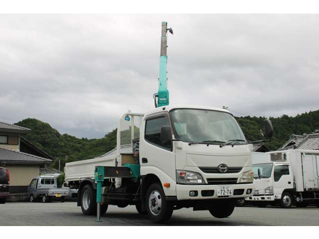 Hino Dutro 5