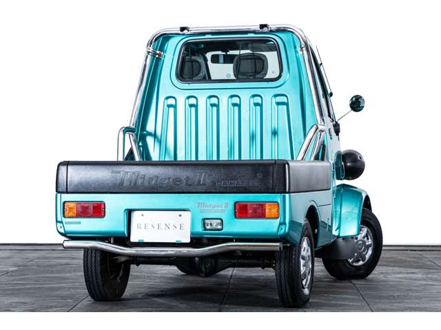 Daihatsu Midget II 3