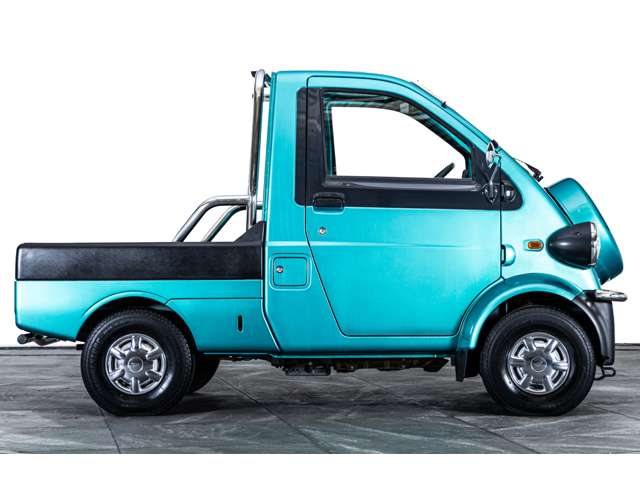 Daihatsu Midget II 9