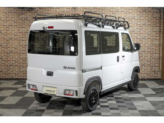 Daihatsu Atrai 8