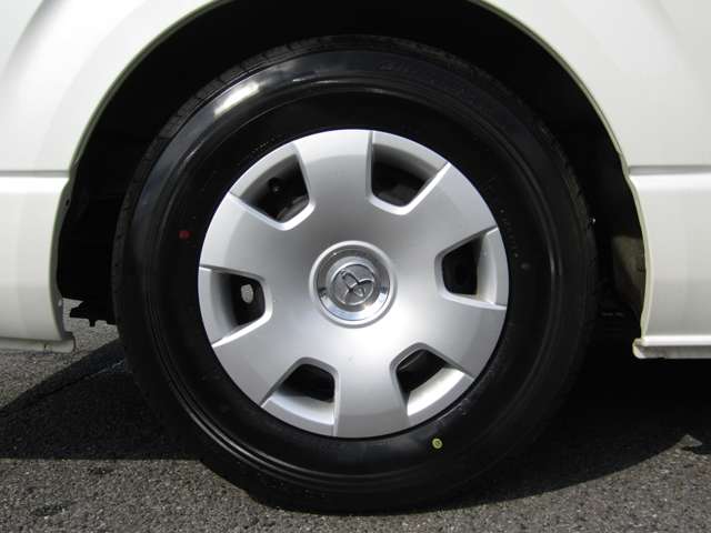 Toyota Regius Ace 11