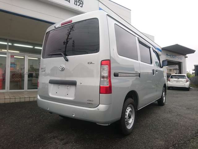 Toyota Town Ace Van 4