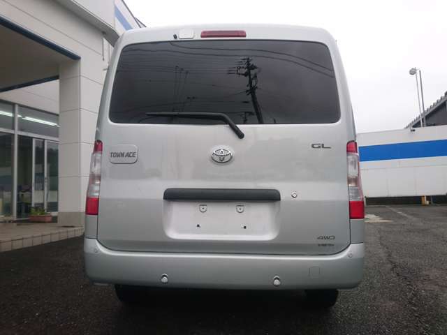 Toyota Town Ace Van 7