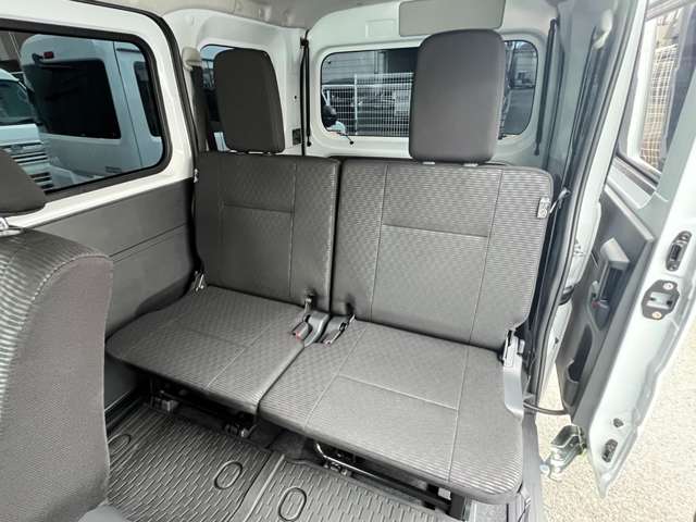 Toyota Pixis Van 11
