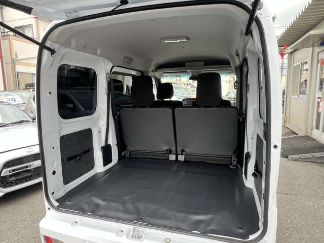 Toyota Pixis Van 12