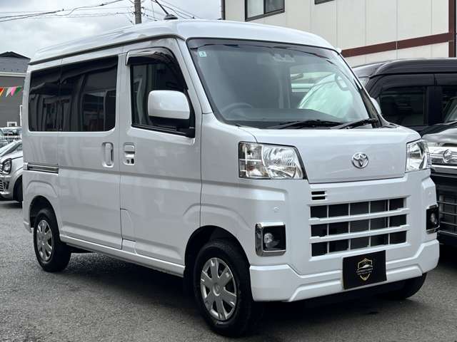 Toyota Pixis Van 6