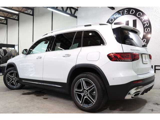 Mercedes-Benz GLB 4