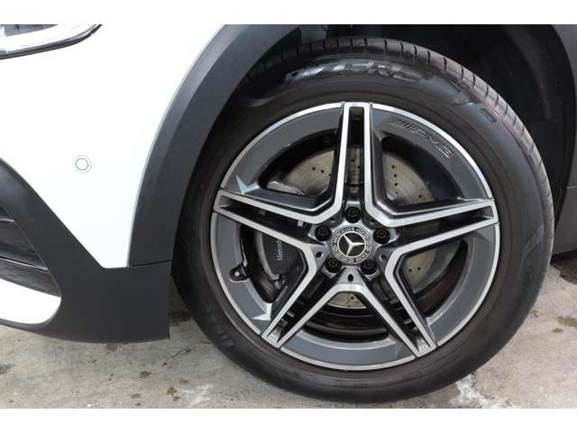 Mercedes-Benz GLB 9