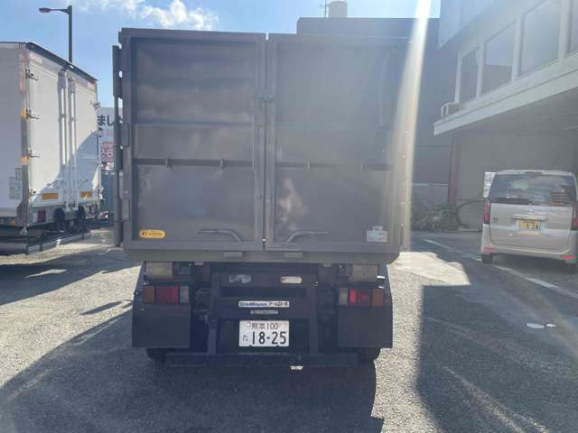 Hino Dutro 4