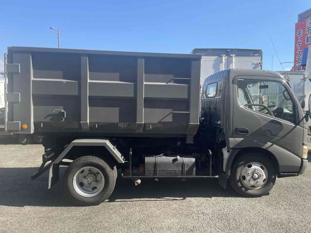 Hino Dutro 6