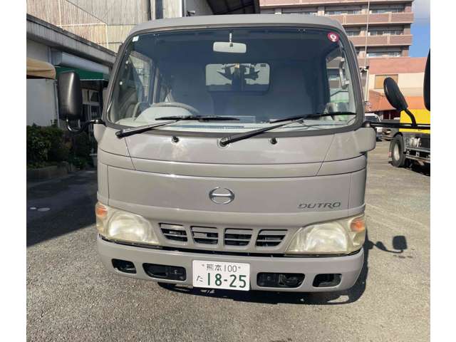 Hino Dutro 8