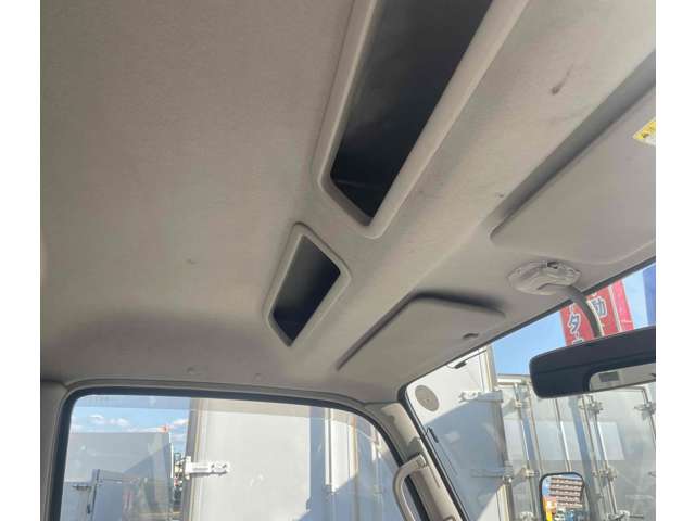Hino Dutro 10