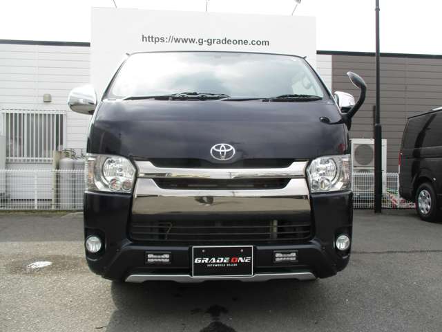 Toyota Hiace Van 2