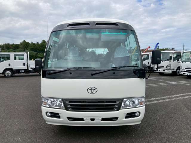 Toyota Coaster 2
