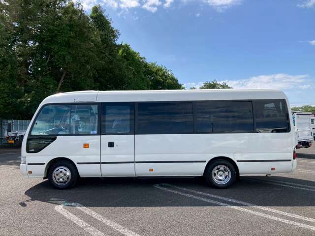Toyota Coaster 8
