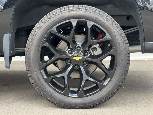 Chevrolet Silverado 12