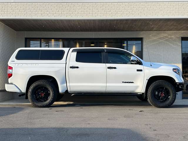 Toyota Tundra 8