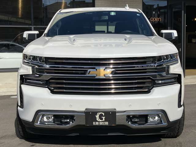 Chevrolet Silverado 3