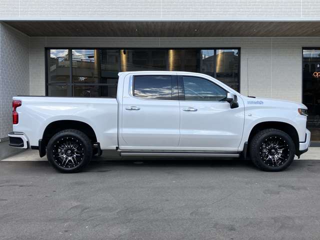 Chevrolet Silverado 8