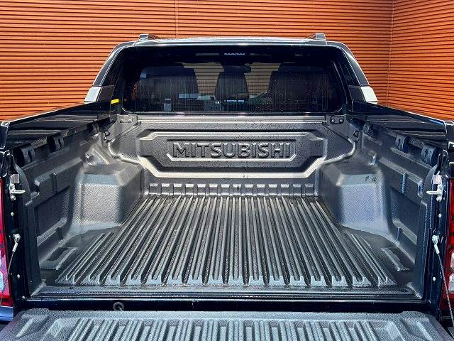 Mitsubishi Triton 5