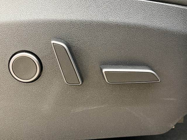 Tesla Model Y 10