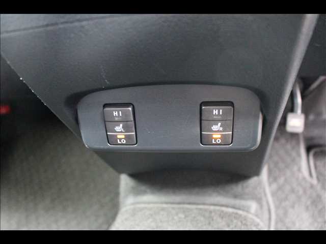 Toyota Sienta 7