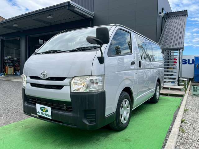 Toyota Hiace Van 2