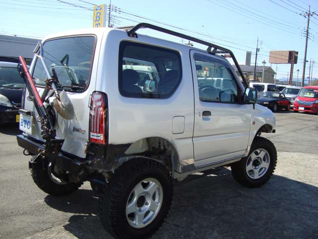 Suzuki Jimny 12