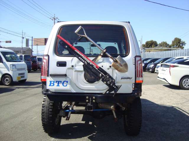 Suzuki Jimny 3