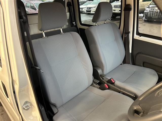 Daihatsu Hijet Deck Van 12