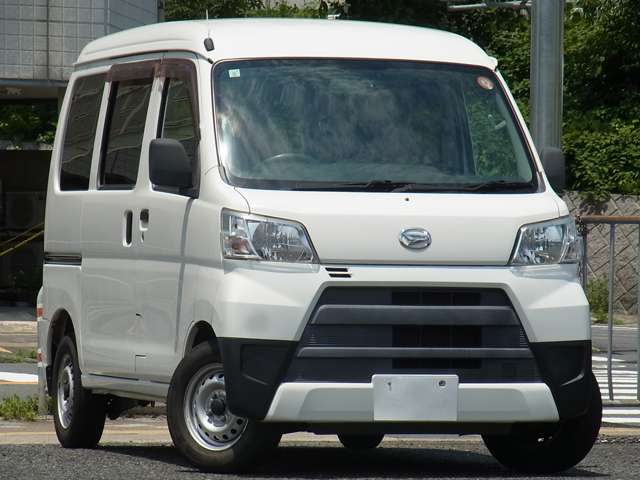 Daihatsu Hijet Cargo 11