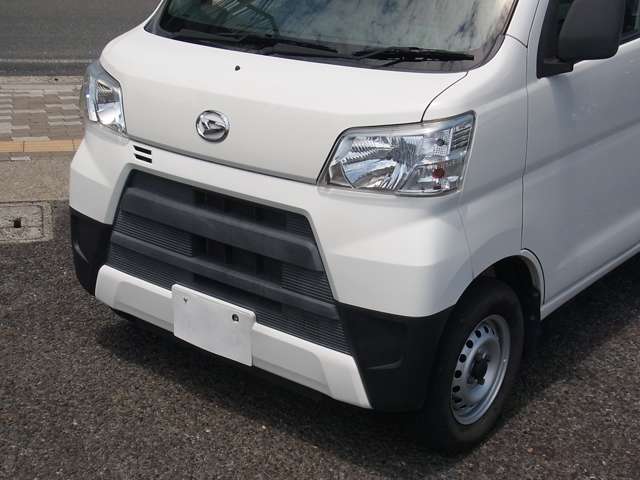 Daihatsu Hijet Cargo 2